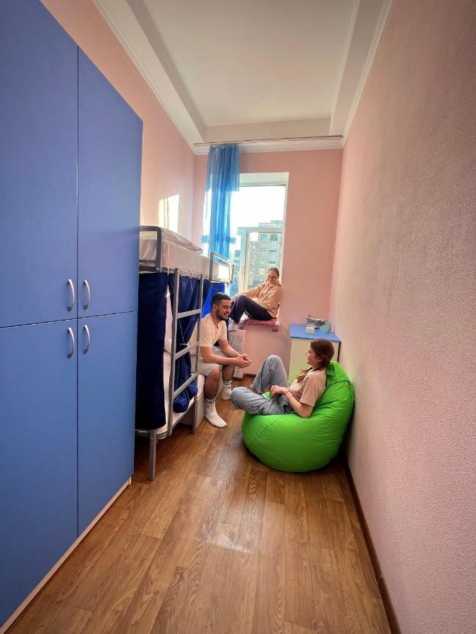 Hostel On Universytet キエフ エクステリア 写真
