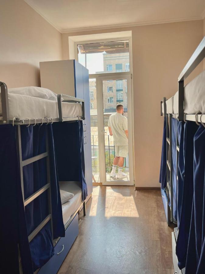 Hostel On Universytet キエフ エクステリア 写真